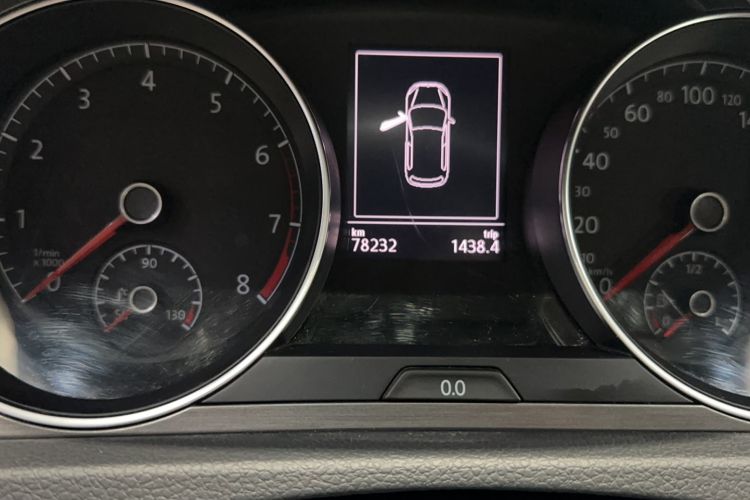 Used Volkswagen Golf 2016 230TSI Automatic Comfort Version
