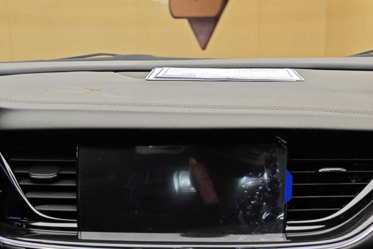 Used Buick Regal 2024 25T Deluxe Edition