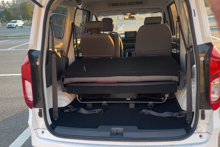 Used Wuling Hongguang New Energy 2025 Extended-Range Hybrid 50 km Utility Version
