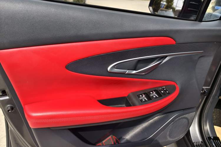 Used Changan UNI-T 2020 1.5T Prestige Version
