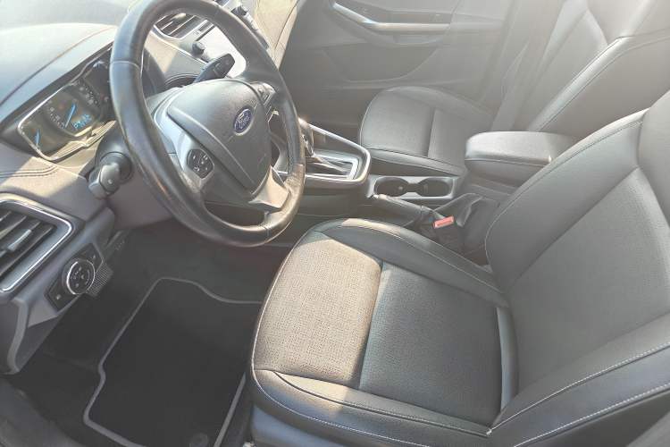 Used Ford Escort 2017 Happiness Edition 1.5L Automatic Fashion Version
