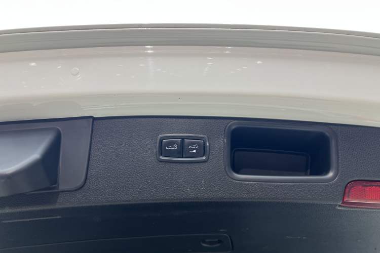 Used Porsche Macan 2017 Macan 2.0T