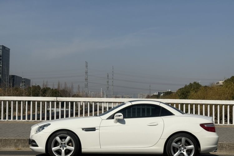 Used Mercedes-Benz SLK-Class 2011 SLK 200 Fashion Model
