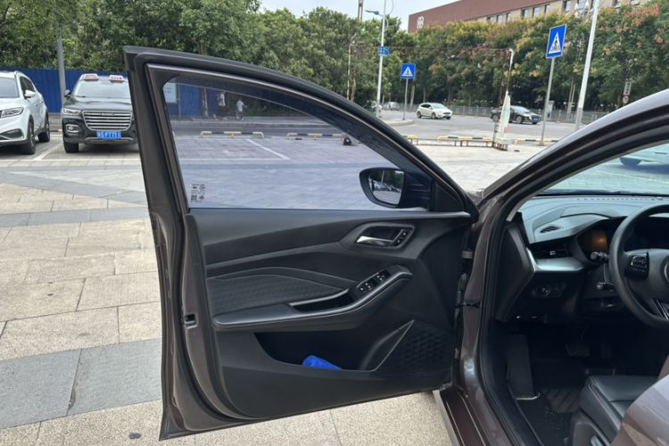 Used MG 5 2021 180 DVVT CVT Youth Luxury Edition
