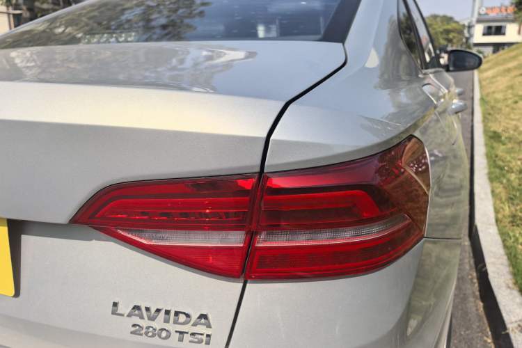 Used Volkswagen Lavida 2019 280TSI DSG Comfort Edition China VI standard