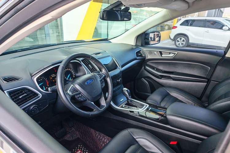 Used Ford Edge 2017 EcoBoost 245 Two-Drive Platinum Edition 5 Seats