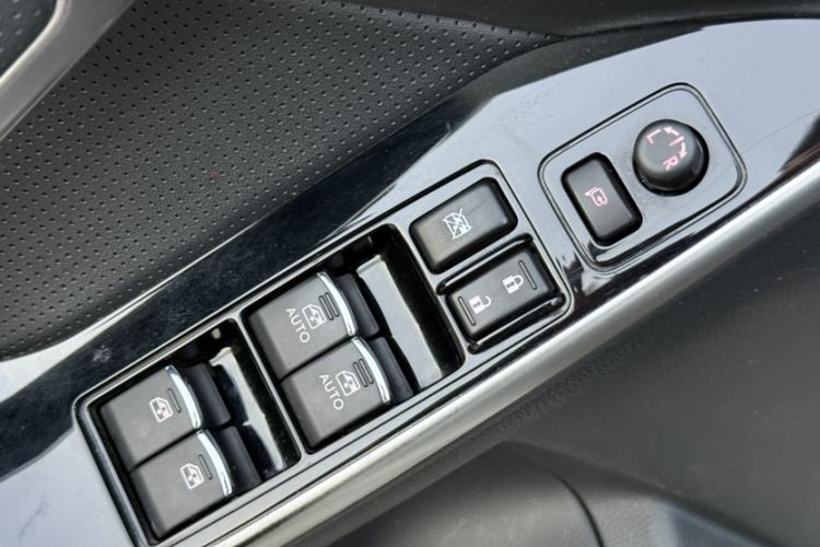 Used Subaru Forester 2016 2.0i Fashion Navigation Edition
