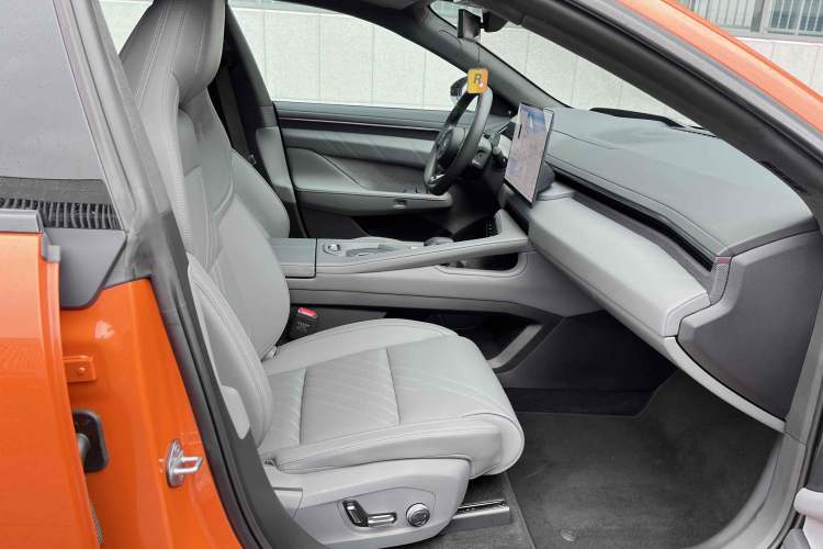 Used Zeekr 001 2025 WE Edition 95 kWh All-Wheel Drive
