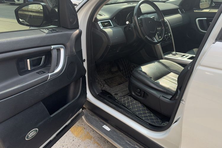 Used Land Rover Discovery Sport 2016 2.0T SE
