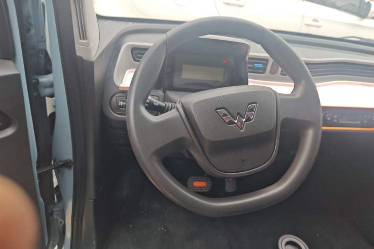 Used Wuling Hongguang MINIEV 2022 Easy Version Lithium Iron Phosphate