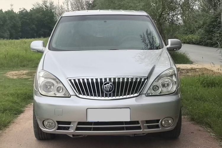 Used Buick GL8 2014 2.4L Comfort Edition
