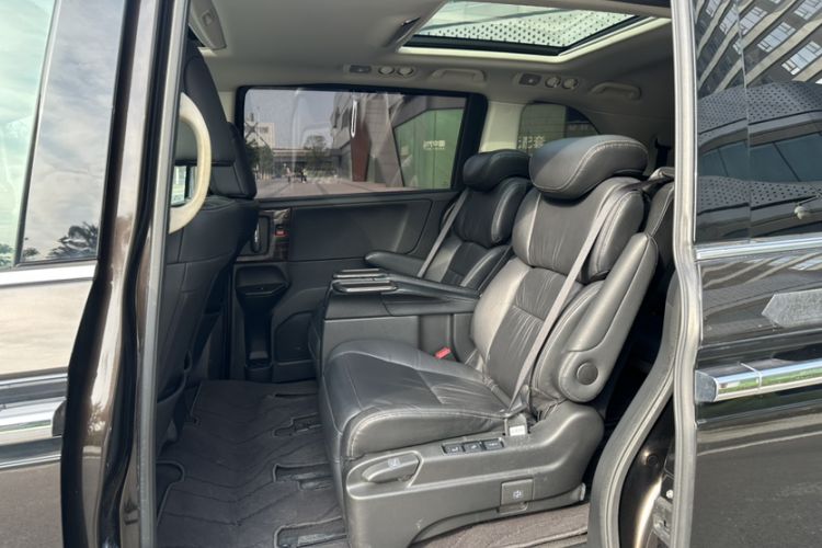 Used Honda Elysion 2016 2.4L Supreme Edition