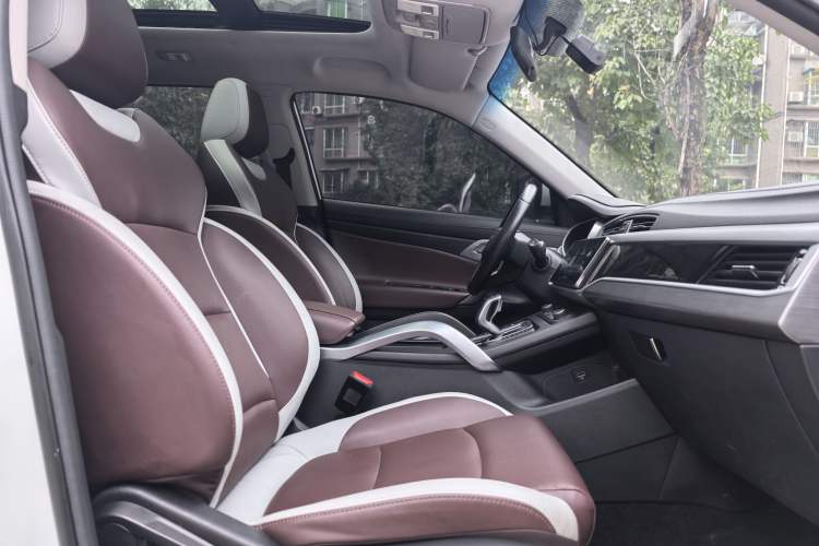 Used Geely Auto Emgrand X7 Sport 2022 1.8TD DCT Zhiya Trim