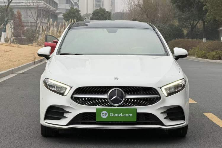 Used Mercedes-Benz A-Class 2021 A 200 L Sport Sedan Fashion Model
