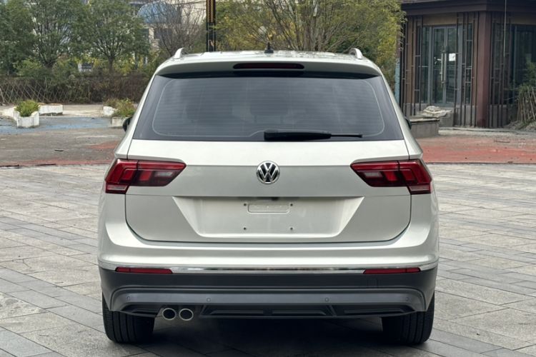 Used Volkswagen Tiguan L 2020 330TSI Automatic Two-Wheel Drive Panoramic Comfort Edition China VI Standard