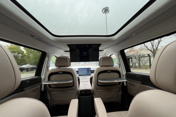 Used XPeng X9 2025 740 Ultra-Long Range Max
