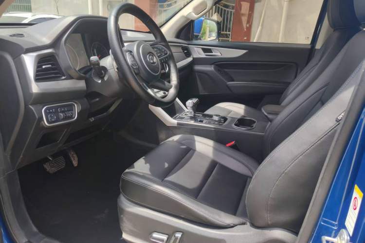 Used Great Wall Poer 2021 2.0T Commercial Version Automatic Diesel Two-Wheel Drive Navigation-Type Standard Box GW4D20M
