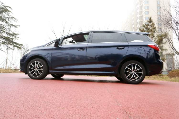 Used BYD Song MAX 2017 1.5T Automatic Smart Connect Elite 7-Seater
