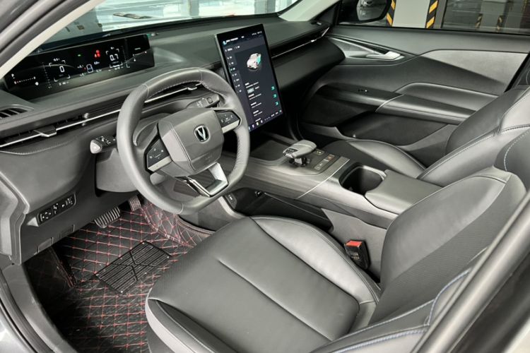 Used Changan Eado 2025 Blue Whale 1.5T 500Bar Prestige Model
