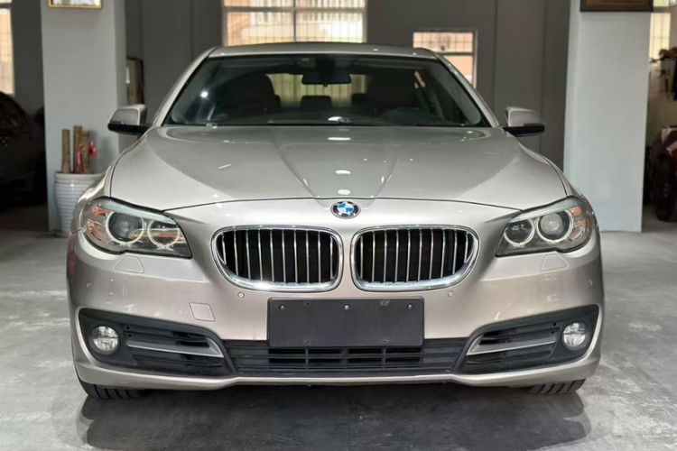 Used BMW 5 Series 2014 525Li Luxury Design Package
