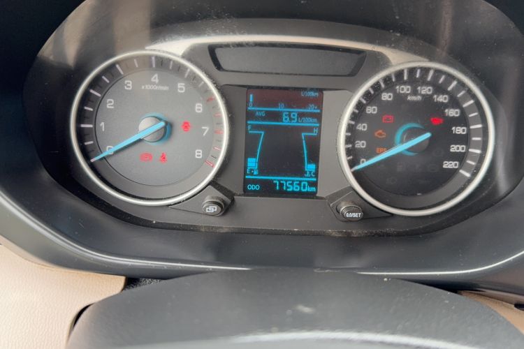 Used FAW Yingzhi 737 2015 1.5L Manual Comfort Model
