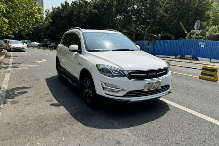 Used Zotye Domy X5 2017 Upgraded Model 1.5T CVT ZhiXian Edition
