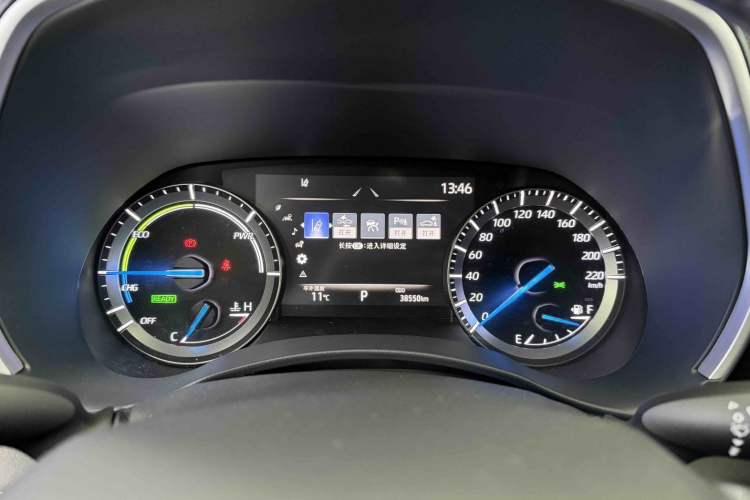 Used Toyota Highlander 2022 Dual-Engine 2.5L Four-Wheel Drive Prestige Version 7 Seats
