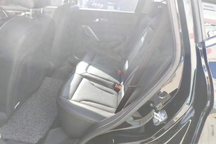 Used Haval H2 2016 Red Label 1.5T Automatic Two-Wheel Drive Elite Model
