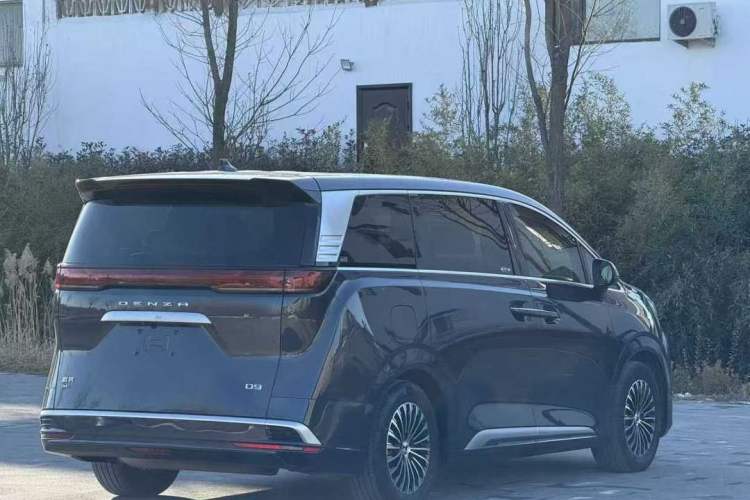 Used Denza D9 2023 DM-i 945 Business Edition