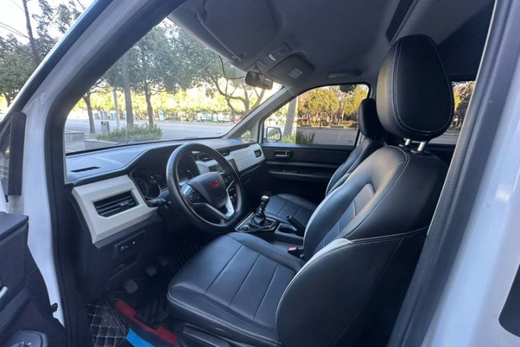 Used Wuling Zhengcheng 2021 1.5T Manual Luxury Version
