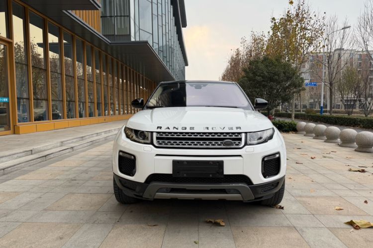 Used Land Rover Range Rover Evoque 2018 240 PS SE Smart Brilliance Edition
