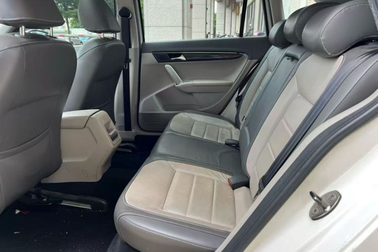 Used Volkswagen Gran Lavida 2013 1.4 TSI Automatic Comfort Model