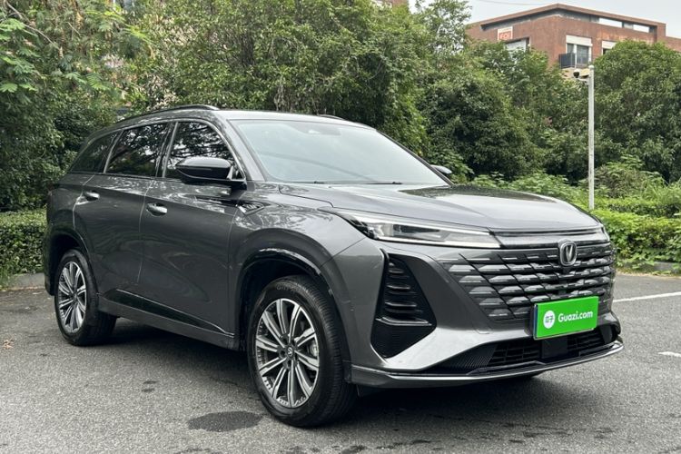 Used Changan CS75 PLUS 2024 3rd Generation Champion Edition 1.5T Intelligent Drive Dynamic Model
