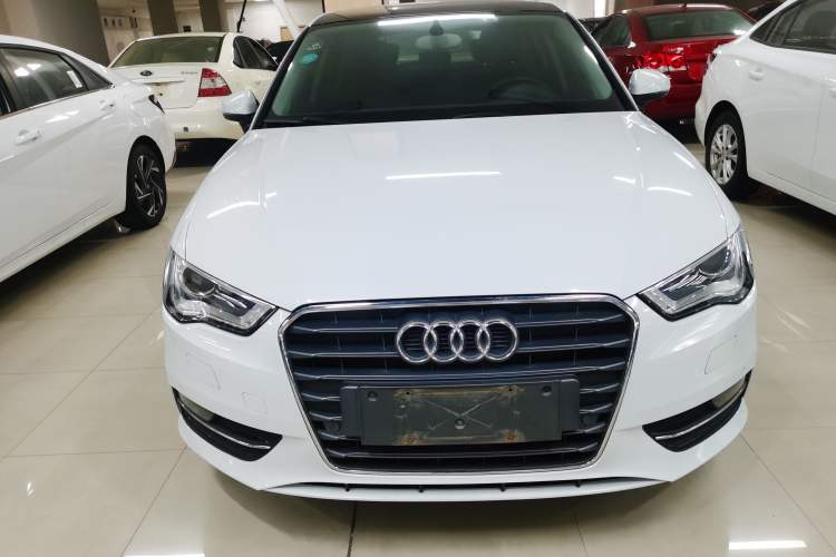 Used Audi A3 2015 Sportback 35 TFSI Millionth Anniversary Comfort Model
