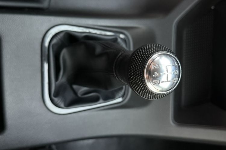 Used FORTHING Lingzhi 2023 M5L 1.6L Comfort 9-Seater
