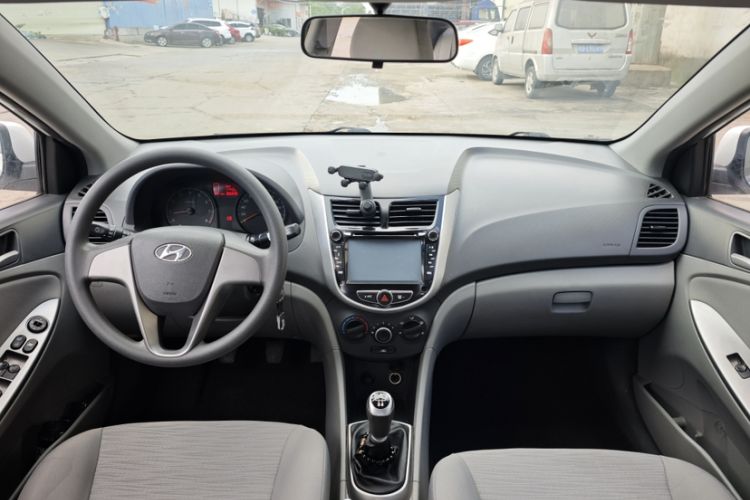 Used Hyundai Verna 2014 1.4L Manual Smart GLS Trim