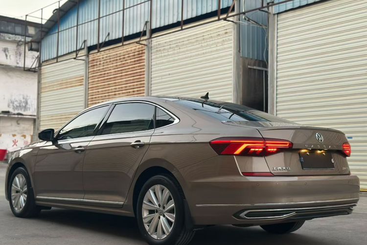 Used Volkswagen Passat 2020 330TSI Elite Edition China VI
