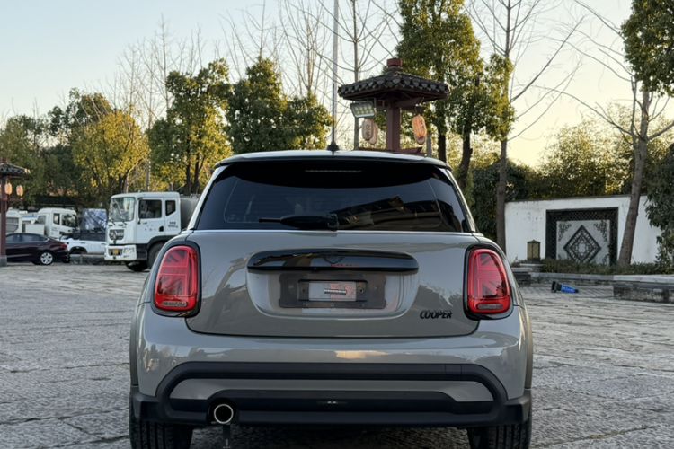 Used  MINI 2022 1.5T COOPER Classic Edition
