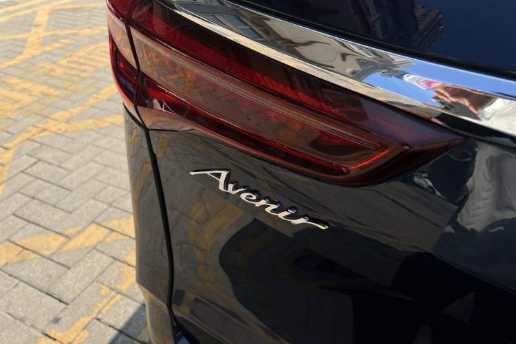 Used Buick GL8 2020 Avenir Avia Four-Seat Luxury Edition
