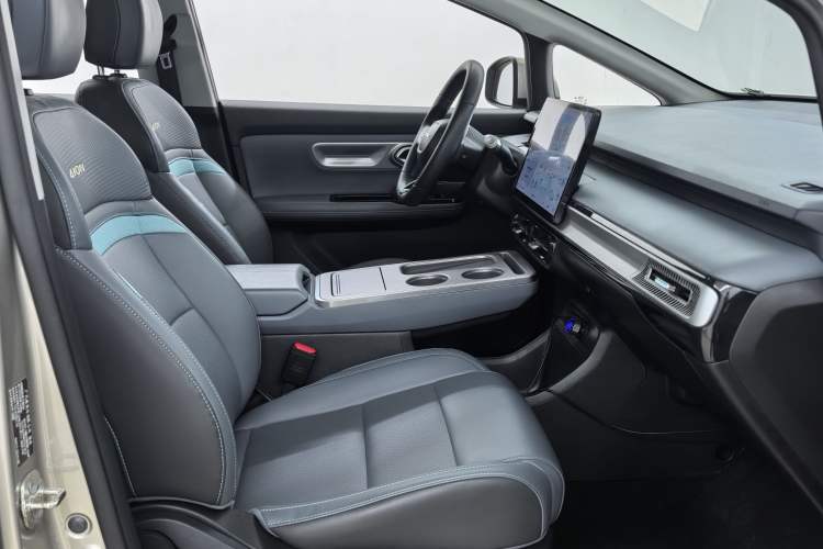 Used AION Y 2023 Younger Star Edition
