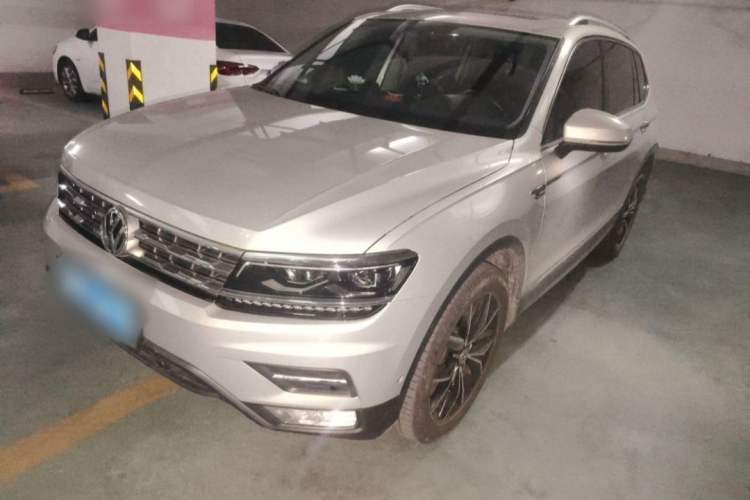 Used Volkswagen Tiguan L 2019 380TSI Automatic All-Wheel Drive Luxury Edition with 7 Seats China VI Standard
