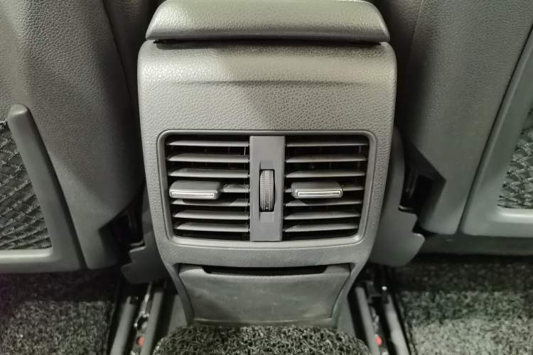 Used Mercedes-Benz GLA 2016 GLA 200 Fashion Model