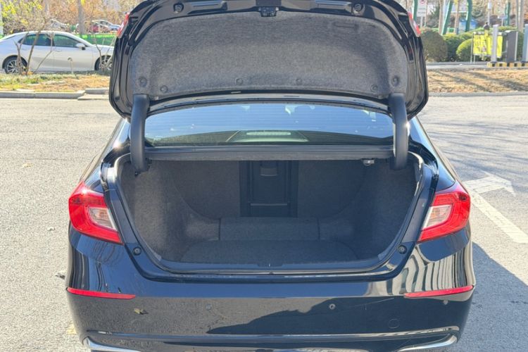 Used Honda Accord 2018 Rui Hybrid 2.0L Rui Ling Edition China VI
