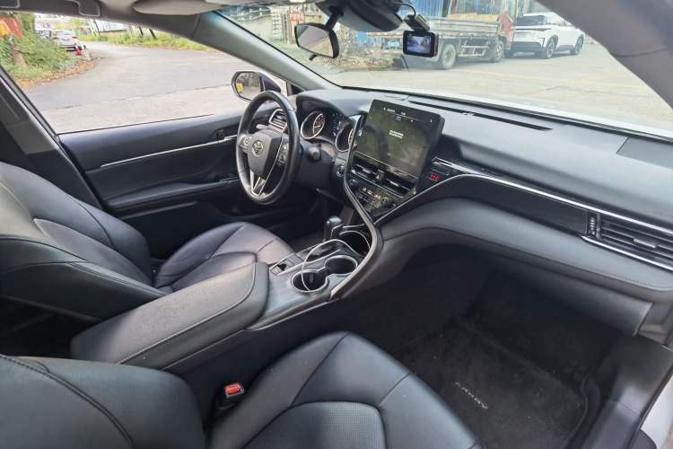 Used Toyota Camry 2021 2.0G Luxury Edition