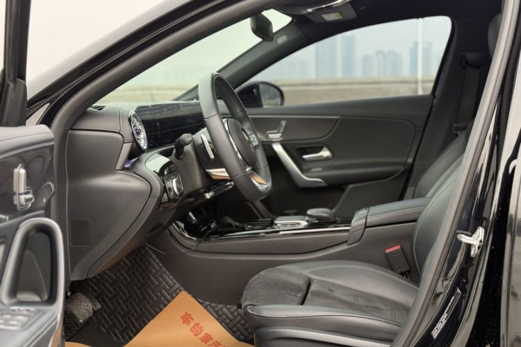 Used Mercedes-Benz A-Class 2022 A 200 L Sport Sedan Fashion Model
