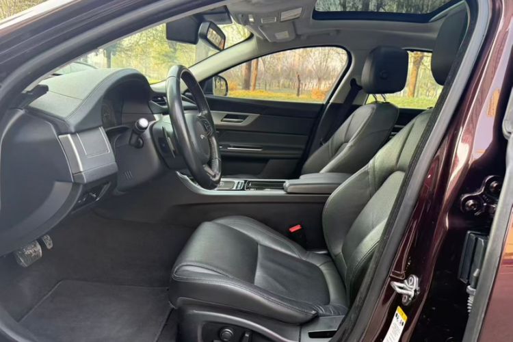 Used Jaguar XFL 2017 XFL 2.0T 240PS Premium Edition
