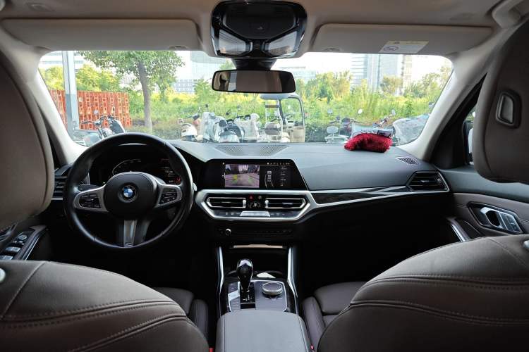 Used BMW 3 Series 2021 Restyled 325Li M Sport Package
