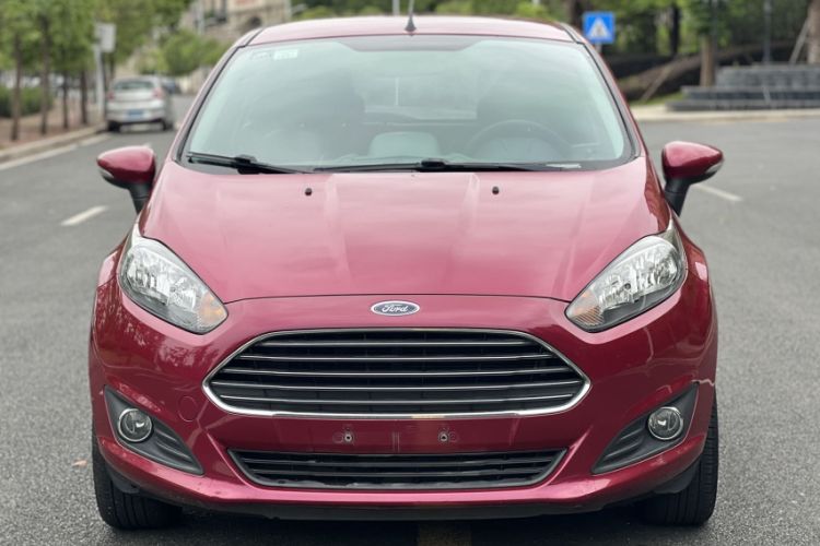 Used Ford Fiesta 2013 Hatchback 1.5L Automatic Fashion Edition
