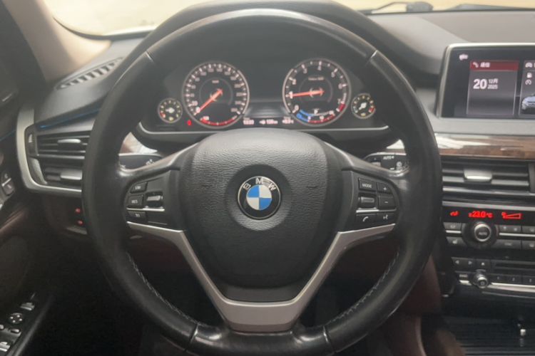 Used BMW X5 2018 xDrive28i
