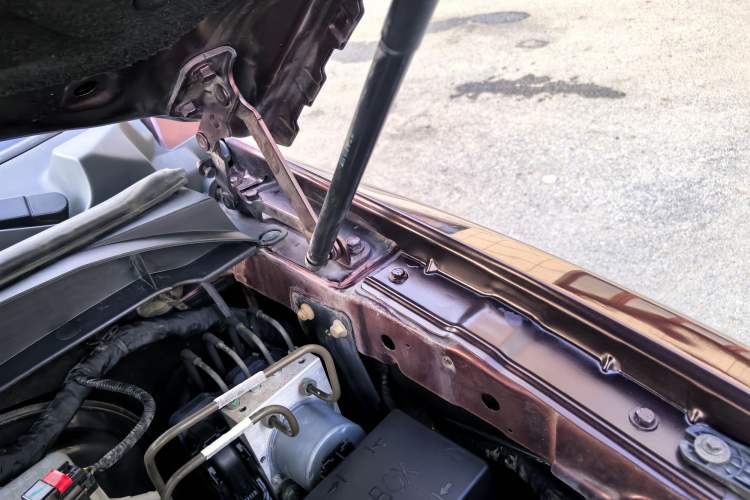 Used JMC Yusheng S350 2016 2.0T Automatic Two-Wheel Drive Gasoline Luxury Edition 5 Seats
